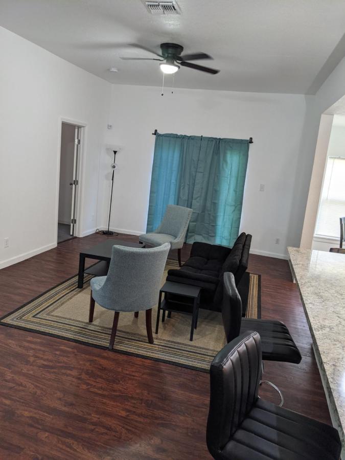 Cozy *downtown Getaway* Сasa de vacaciones San Antonio