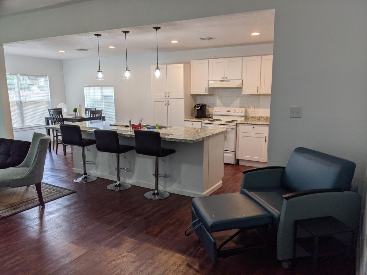 Сasa de vacaciones Cozy *downtown Getaway* San Antonio